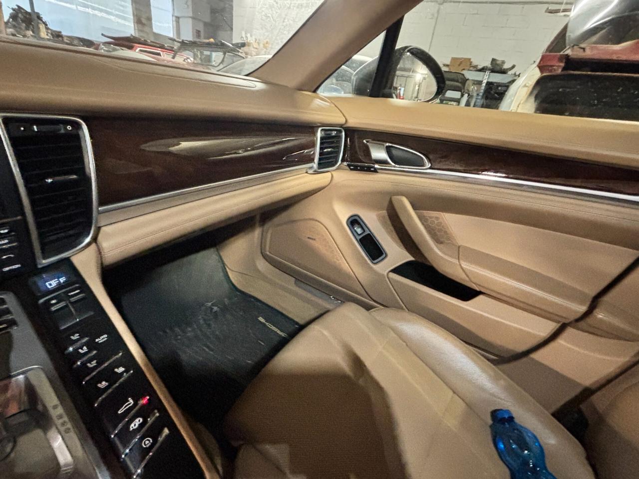 Porsche Panamera 4.8 Turbo chrono sport pack PDK7