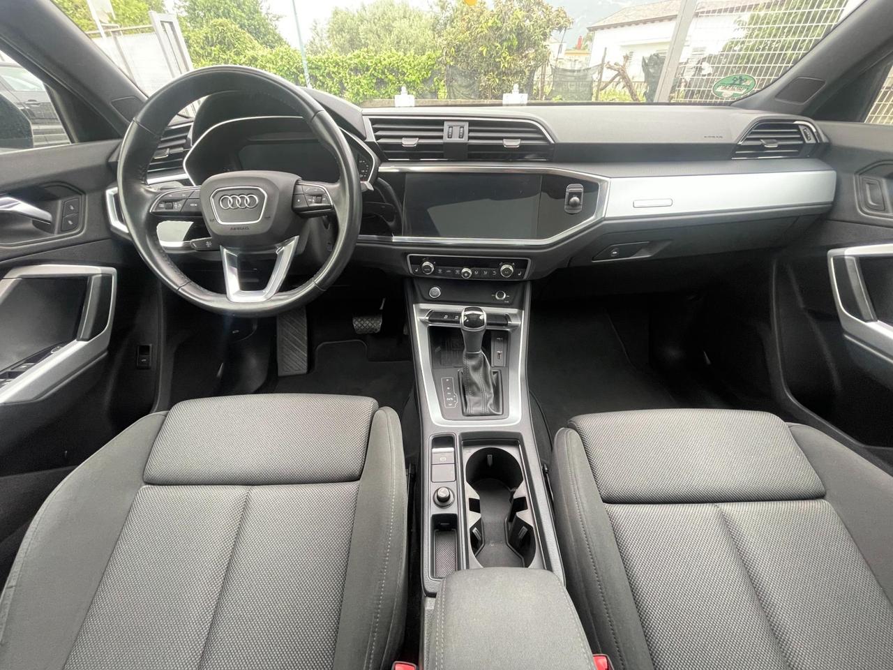 Audi Q3 35 2.0 tdi Business Advanced s-tronic