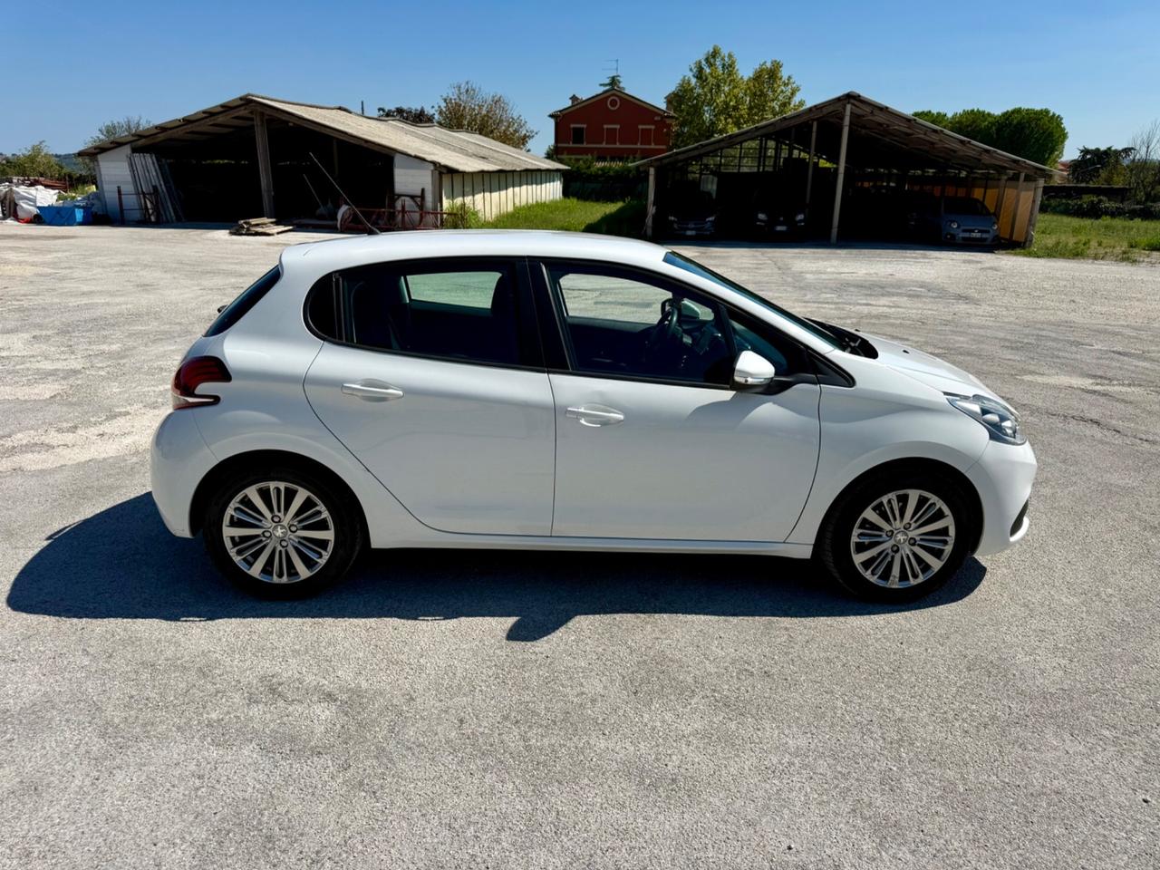 Peugeot 208 1.2 Benzina euro6B uniproprietà