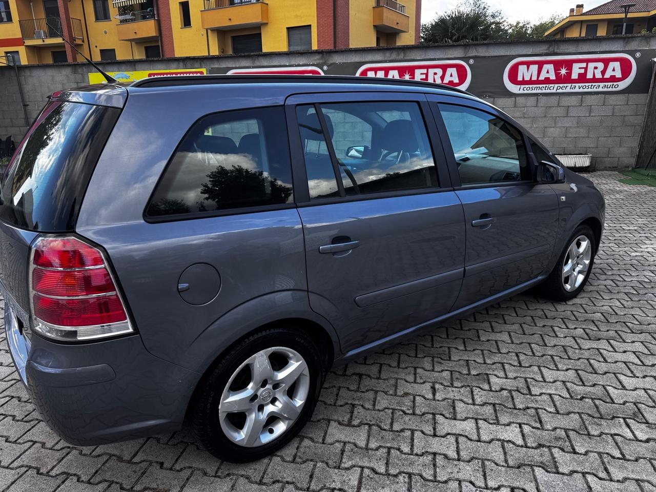 Opel Zafira 1.6 16V GPL gancio traino 7 posti
