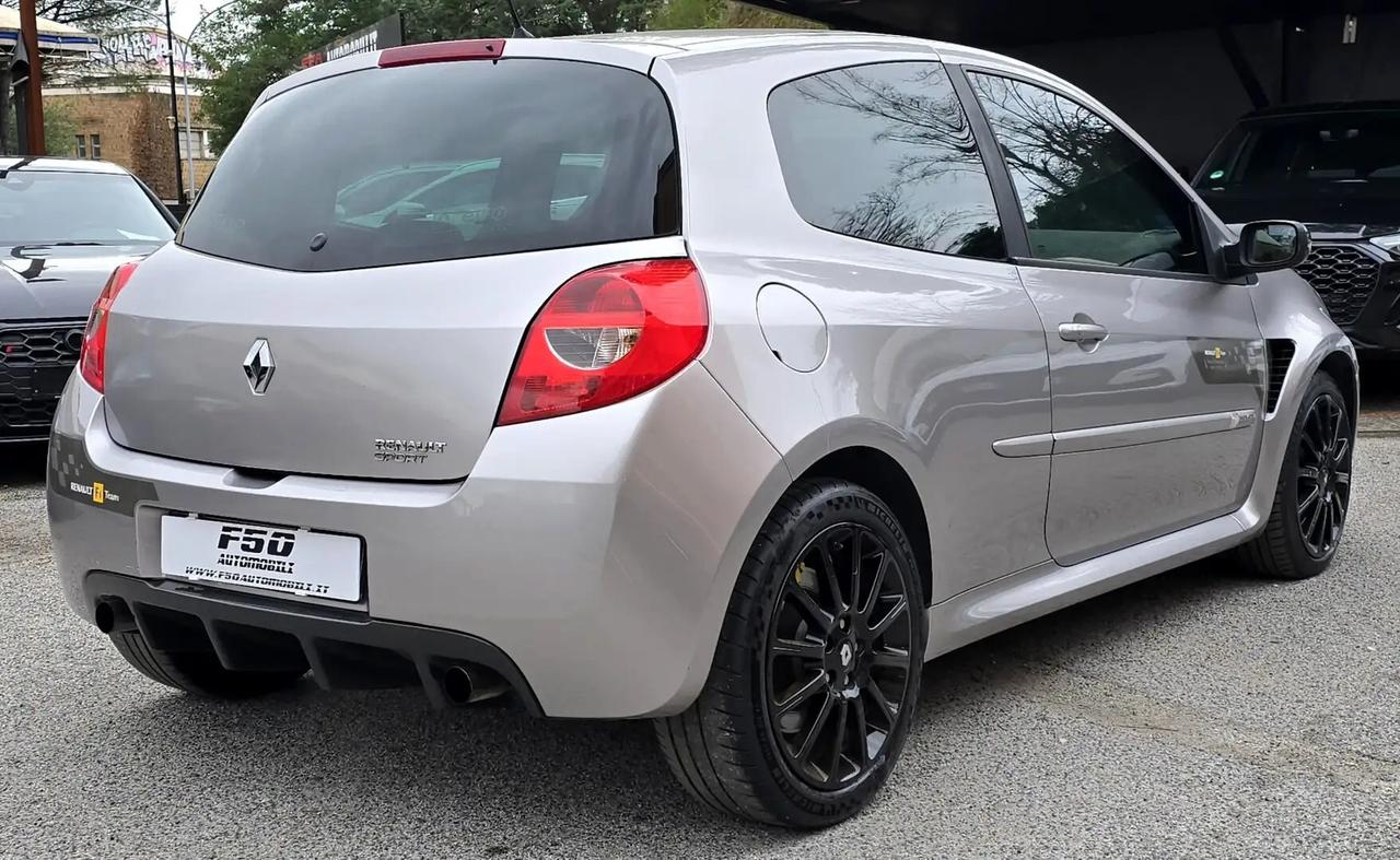 Renault Clio 2.0 16V 200CV 3 porte RS - Vettura di interesse Storico e Collezionistico