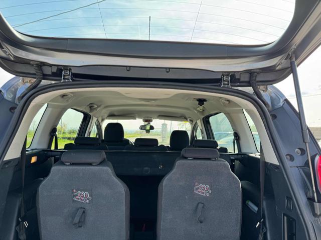 PEUGEOT 5008 1.6 HDi 112CV Business
