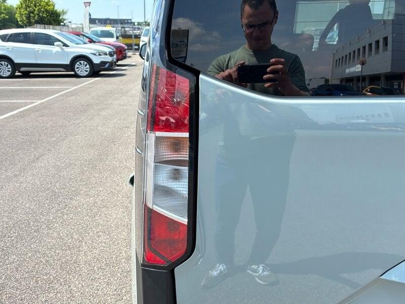 Ford Tourneo Courier 1.0 EcoBoost 125CV Active Auto