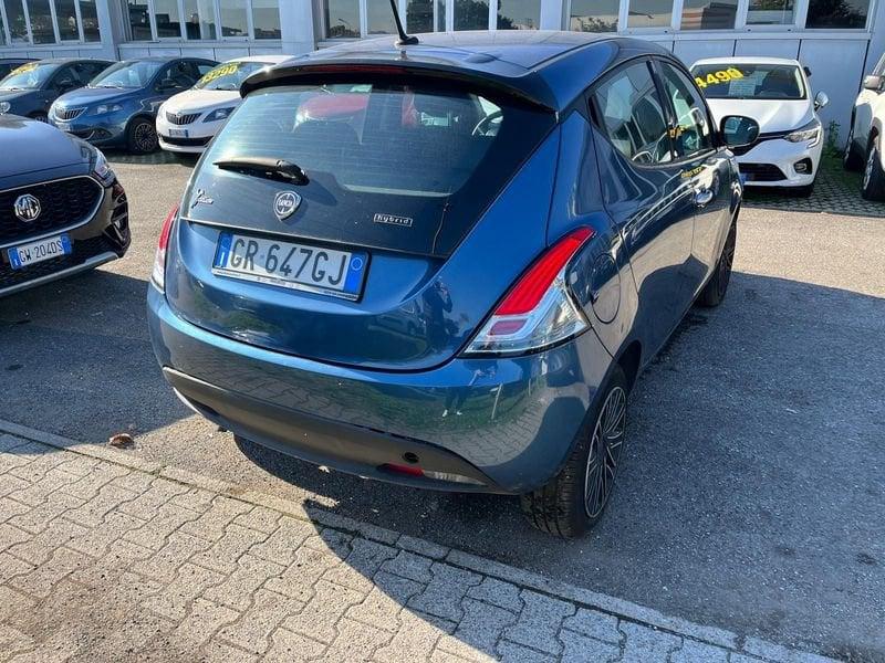 Lancia Ypsilon Ypsilon 1.0 FireFly 5 porte S&S Hybrid Silver