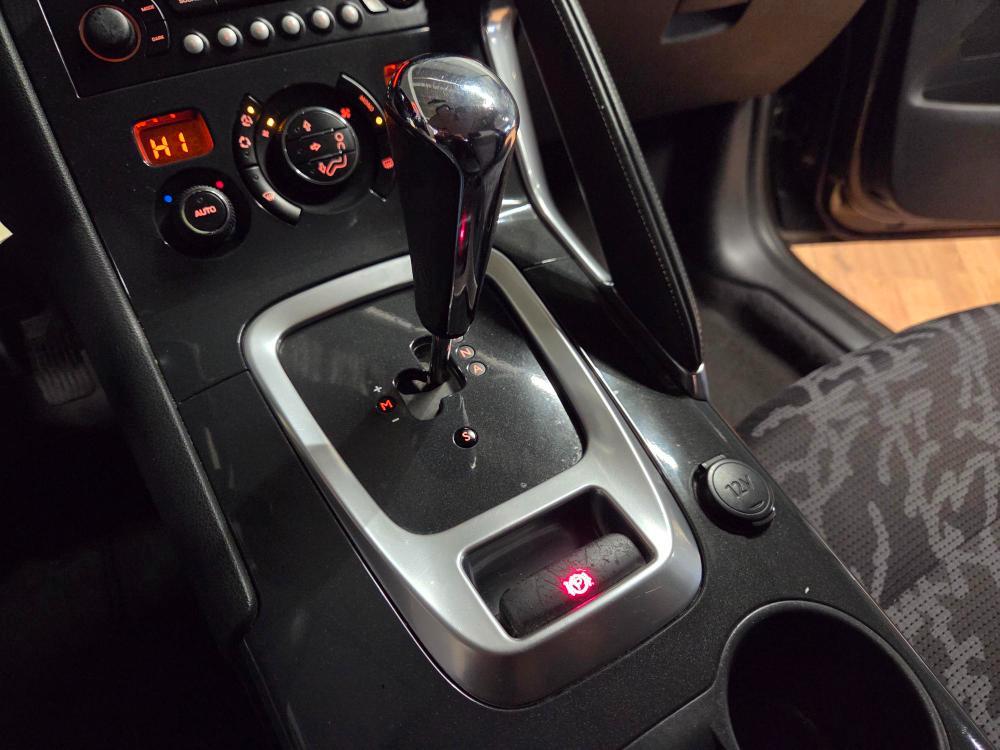 Peugeot 3008 1.6 hdi 16v Premium robot fap