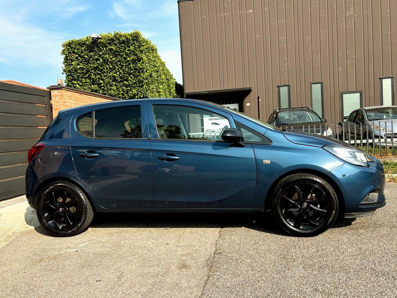 OPEL CORSA 1.4 benzina- 98000km- COSMO-2017