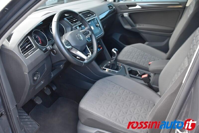 VOLKSWAGEN Tiguan 1.5 TSI 131 CV LIFE + TECH PACK + R17 BI-COLOR + C
