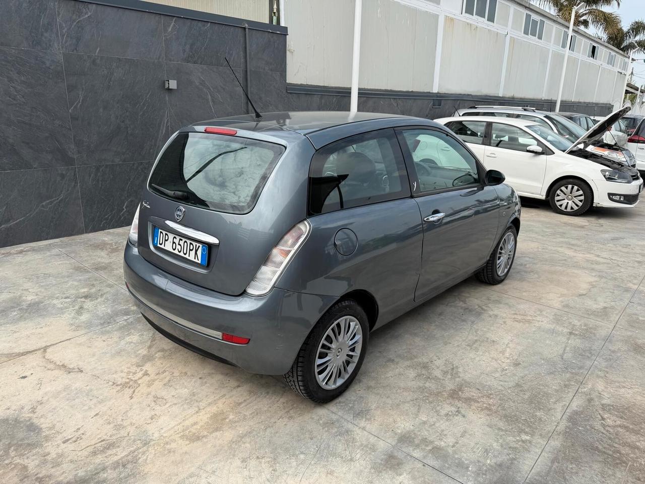 Lancia Ypsilon 1.2 Argento