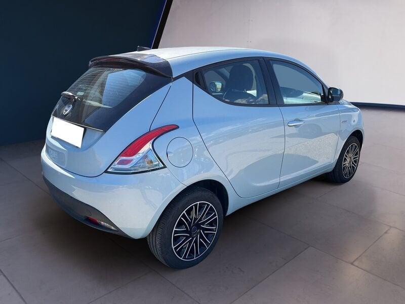 Lancia Ypsilon NUOVA My24 402 Oro 1.0
