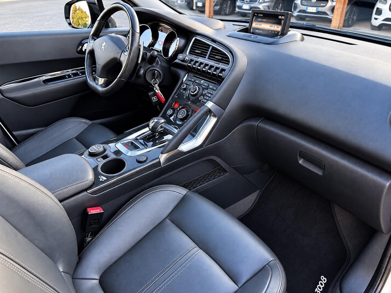 Peugeot 3008 HYbrid4 catena di distribuzione eseguita