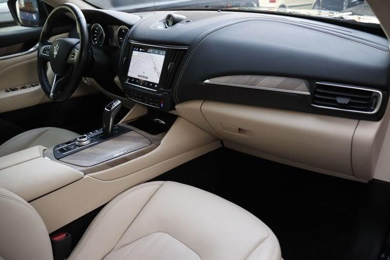 Maserati Levante V6 Diesel 275 CV AWD Granlusso Q4 Unicoproprietario