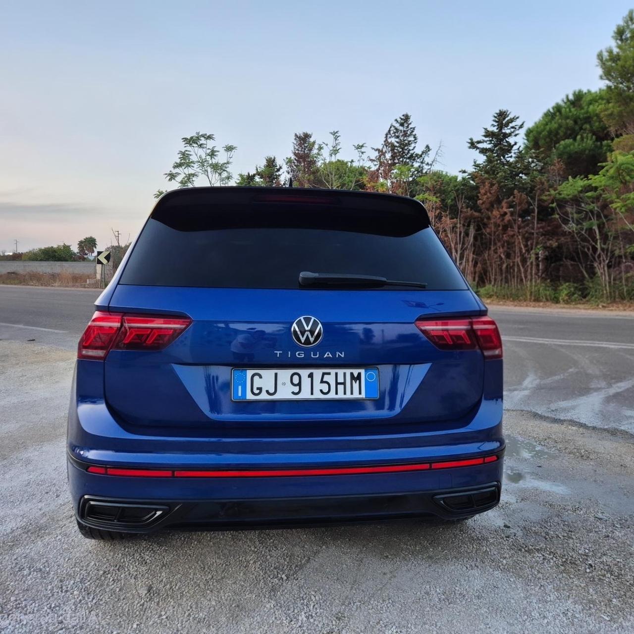Volkswagen Tiguan 2.0 TDI 150 CV SCR DSG R-LINE