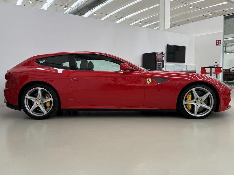 Ferrari FF FF DCT - Sollevatore
