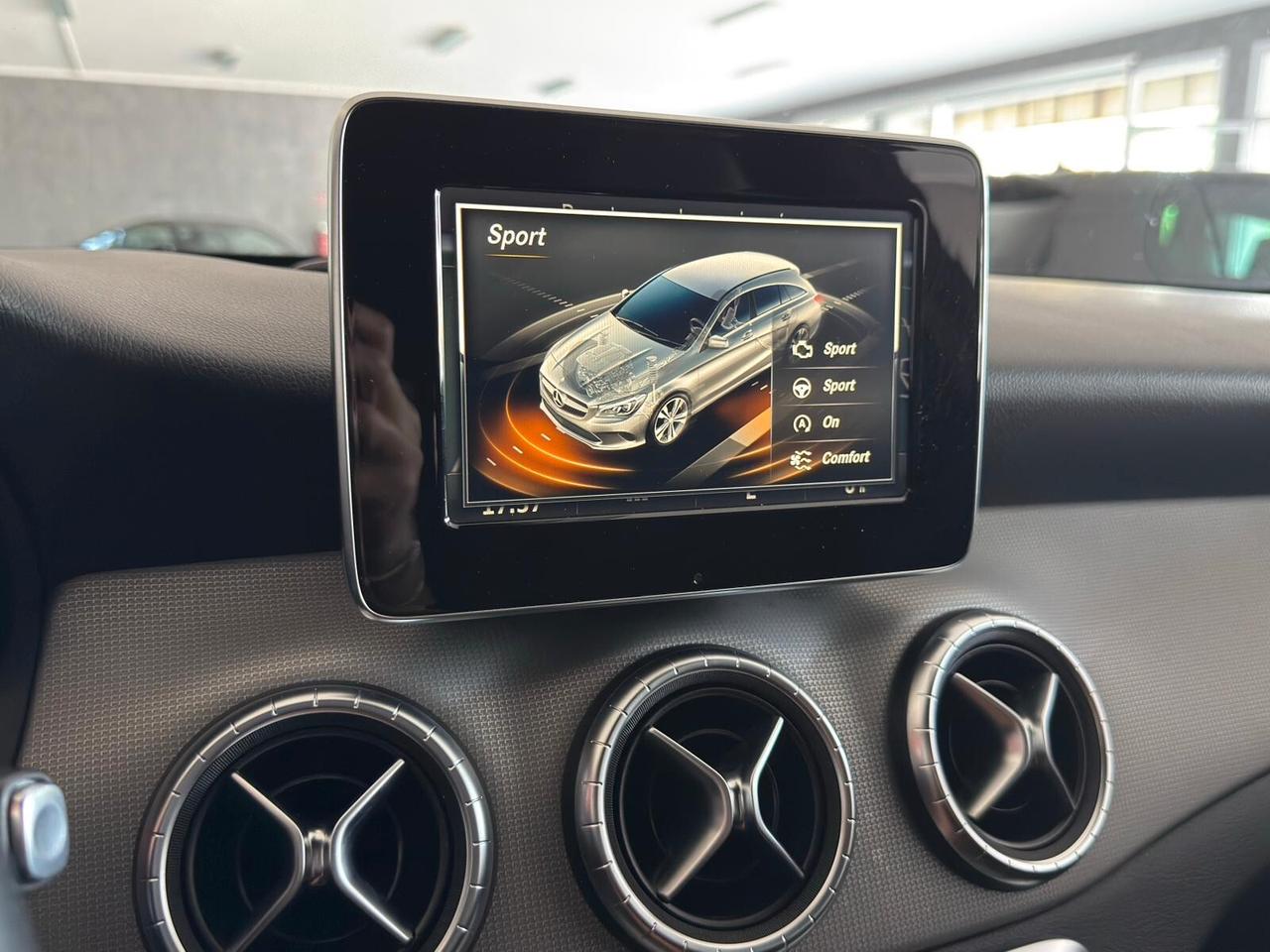 Mercedes-benz CLA 220 d S.W. 4Matic Automatic Premium