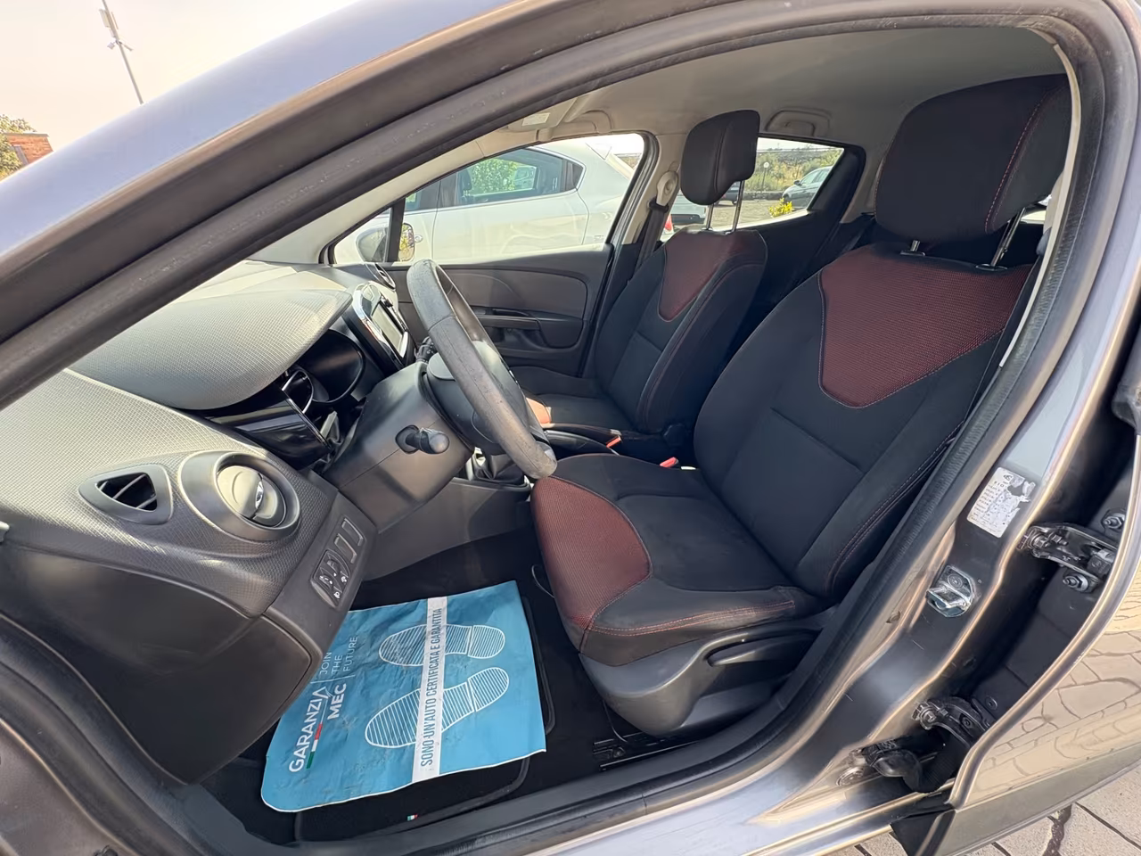 Renault Clio 1.5 dCi 8V 75CV 5 porte Wave
