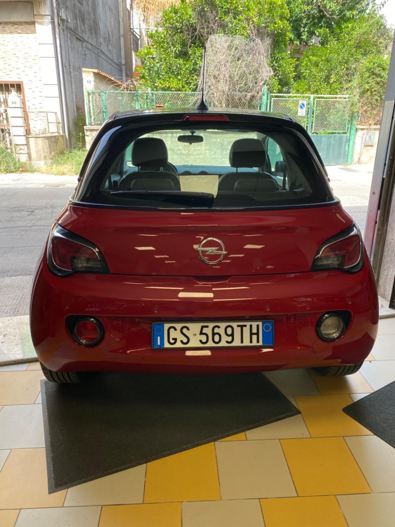 Opel Adam 1.2 70 CV Glam Neopatentati