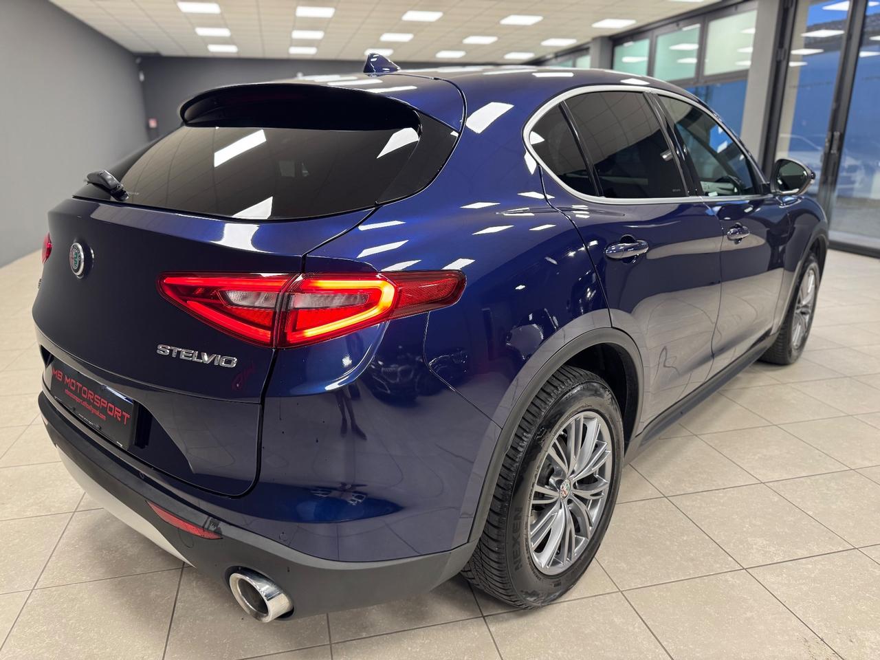 Alfa Romeo Stelvio 2.2 Turbodiesel 210 CV AT8 Q4 Super