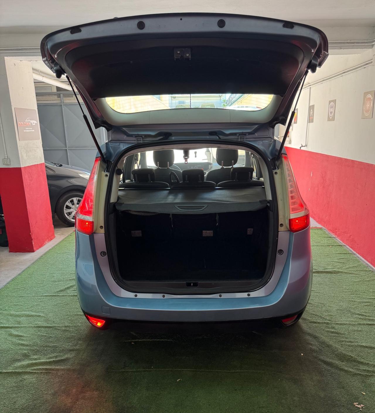 Renault Scenic Scénic 1.5 dCi 110CV Dynamique 7 POSTI 140000 Chilometri