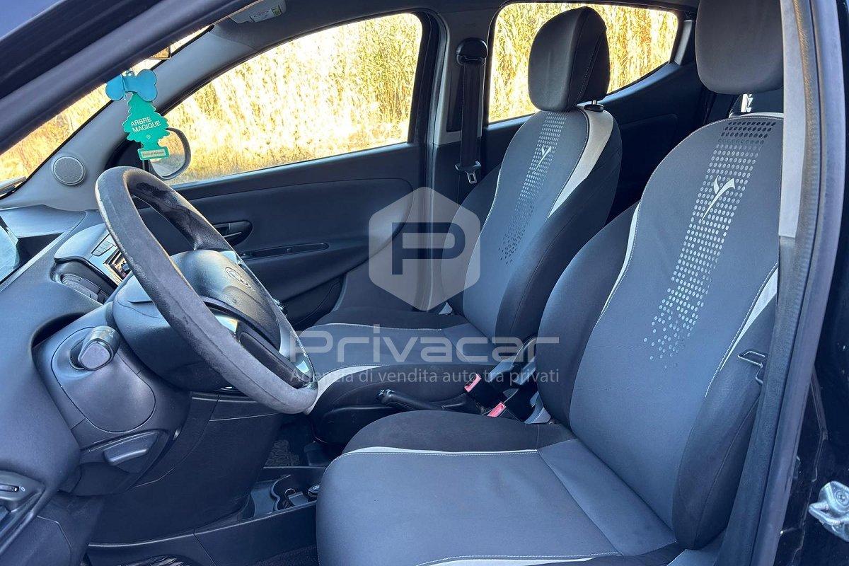 LANCIA Ypsilon 1.2 69 CV 5 porte Elle