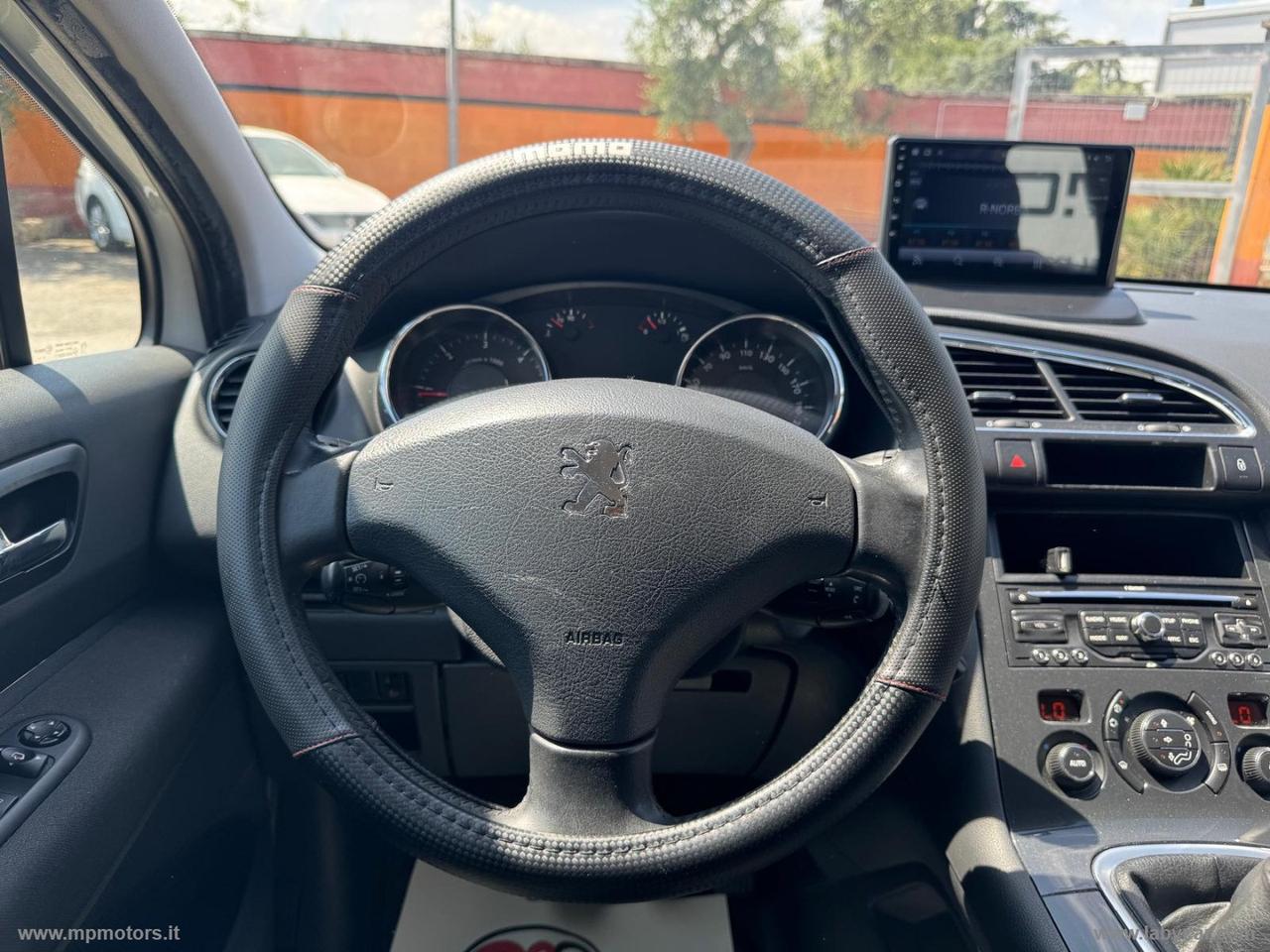 PEUGEOT 3008 BUSINESS 1.6 HDi 110CV
