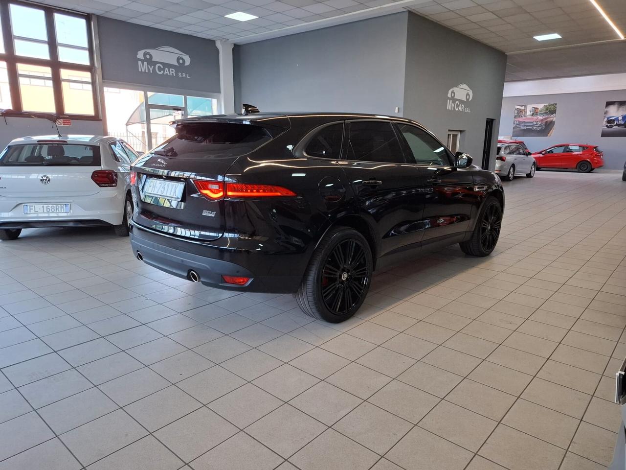 Jaguar F-Pace R-Sport Diesel Automatica