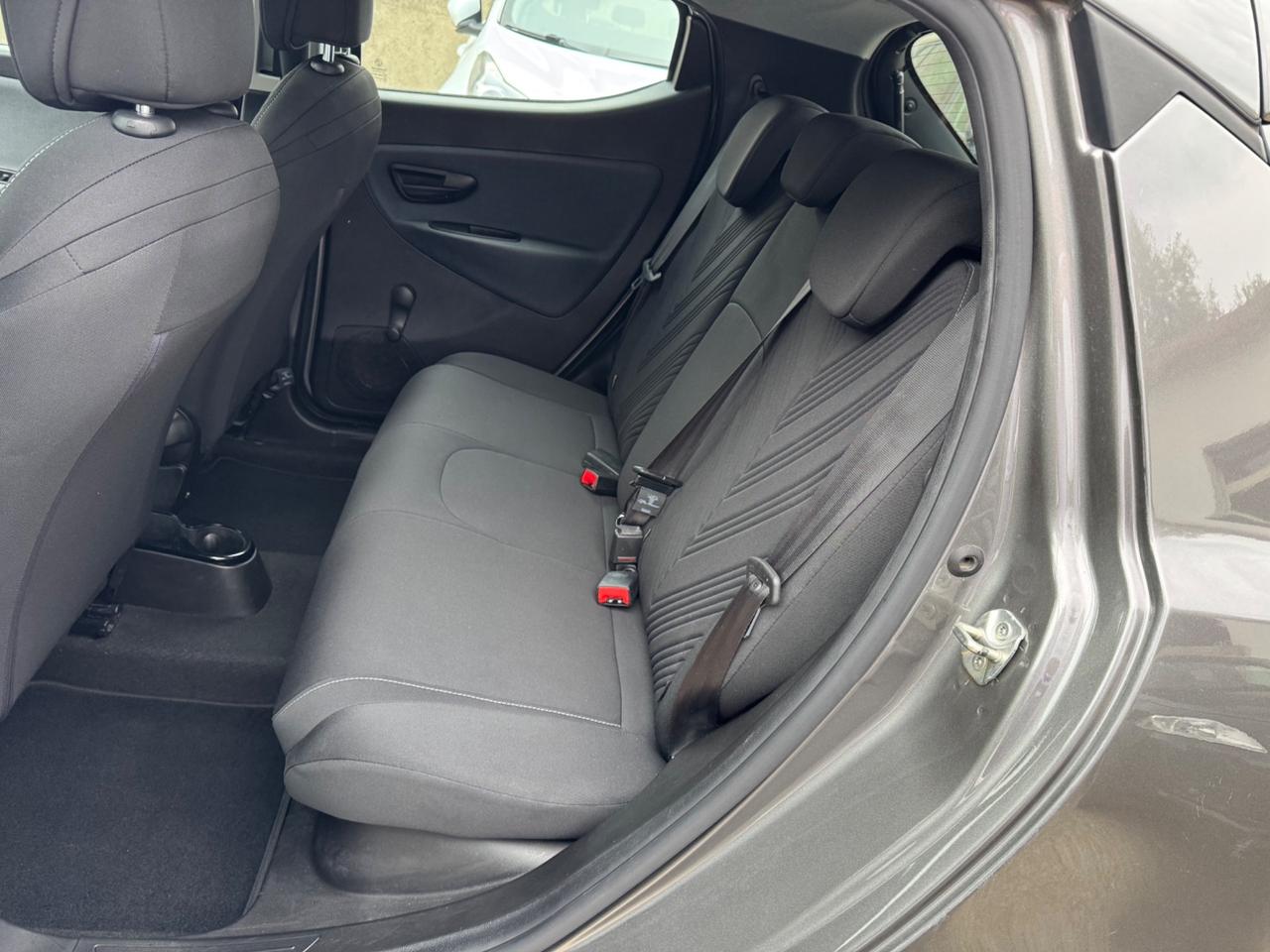 Lancia Ypsilon 1.0 69cv FireFly S&S Hybrid Gold 2022