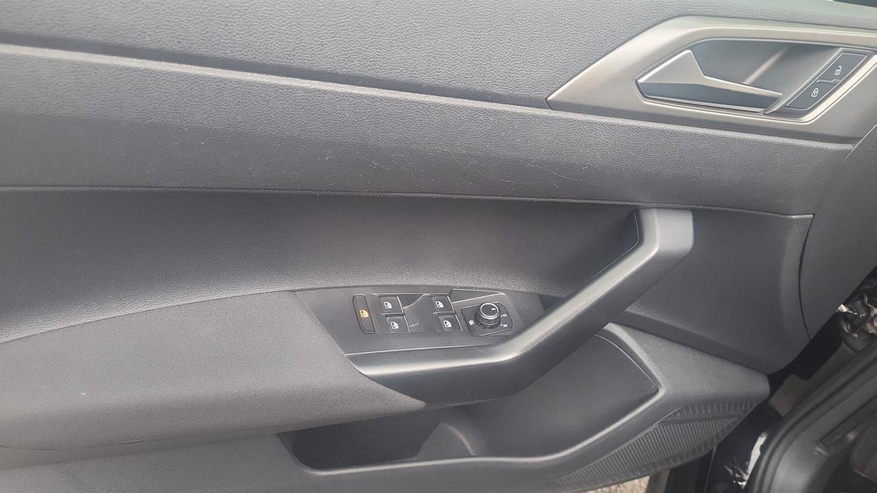 VOLKSWAGEN POLO TGI 1,0-PIENO DI 20 EURO KM 370!! 3 REVISIONI