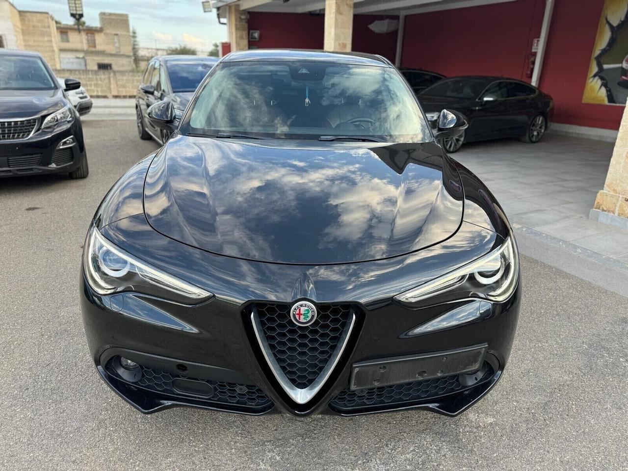 Alfa Romeo Stelvio 2.2 Turbodiesel 150 CV AT8 RWD