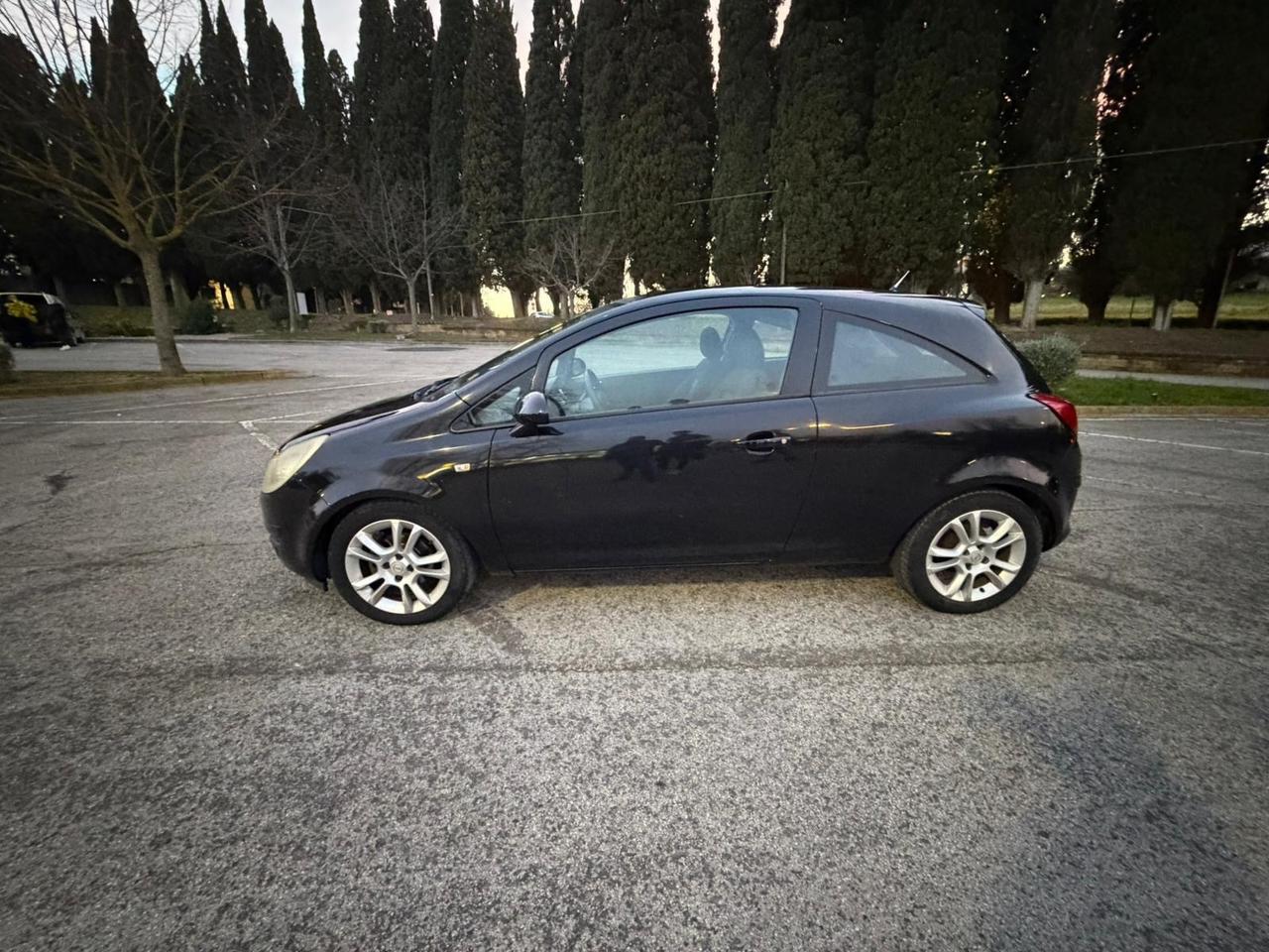 Opel Corsa 1.2 3 porte Sport