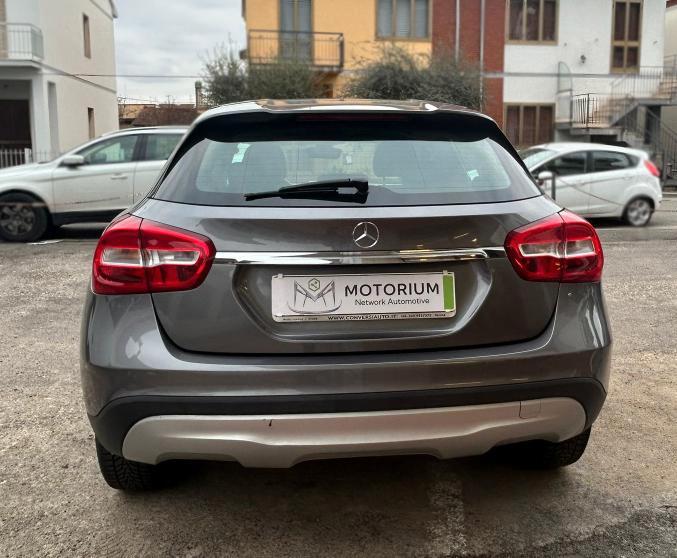 Mercedes-Benz GLA 180 CDI 109 CV DCT