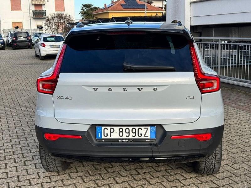 Volvo XC40 2.0 B4 R-Design FWD automatico 7m 2.0 b4 Inscription awd auto 7m