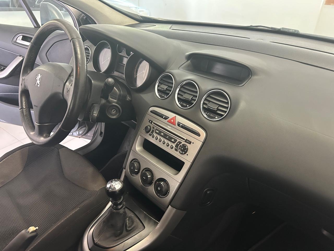 Peugeot 308 2.0 HDi 5p. Féline