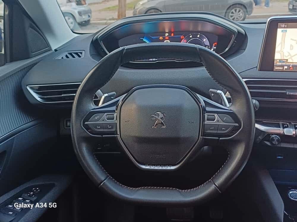 Peugeot 3008 BlueHDi 130 S&S EAT8 Business