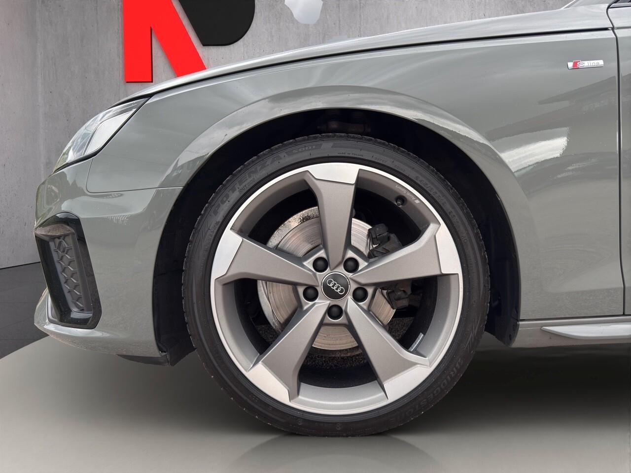 Audi A4 Avant 35 TDI/163 CV S tronic Sline edition tetto/quantumgrau