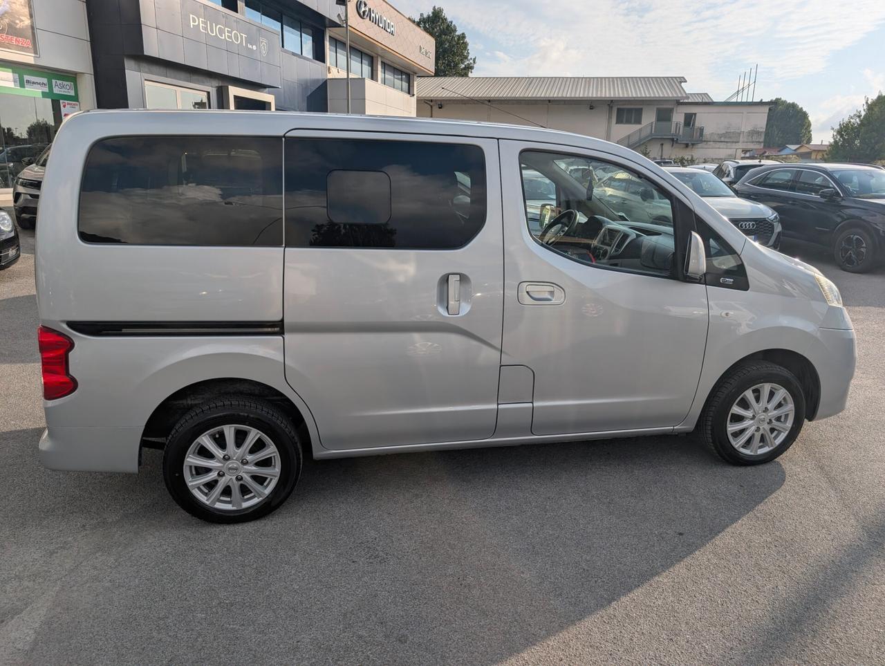 7 POSTI Nissan NV200 1.5 dCi 110CV Combi (N1)