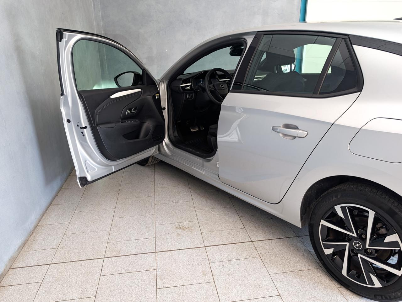 Opel corsa vi 1.2 100cv AT8 GS
