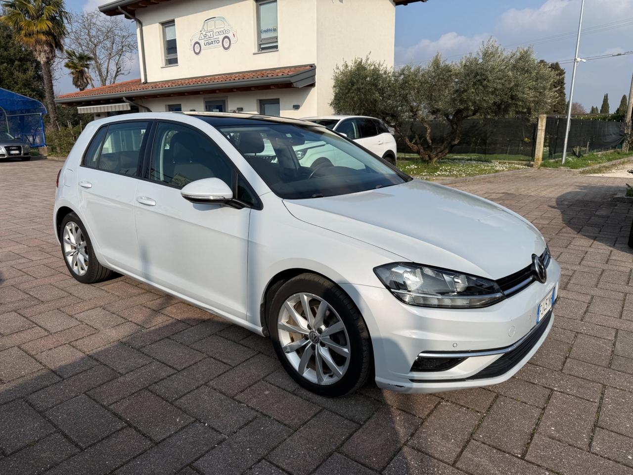 Volkswagen Golf 2.0 TDI DSG 5p. Executive BlueMotion Technology
