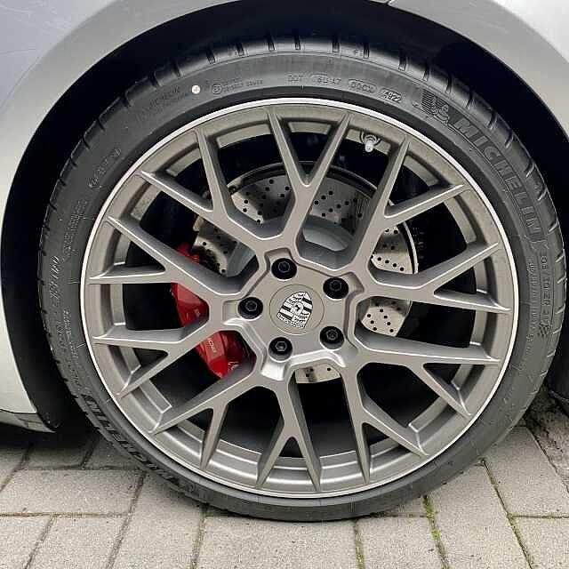 Porsche 992 Carrera S SPORT DESIG+PANORAMA