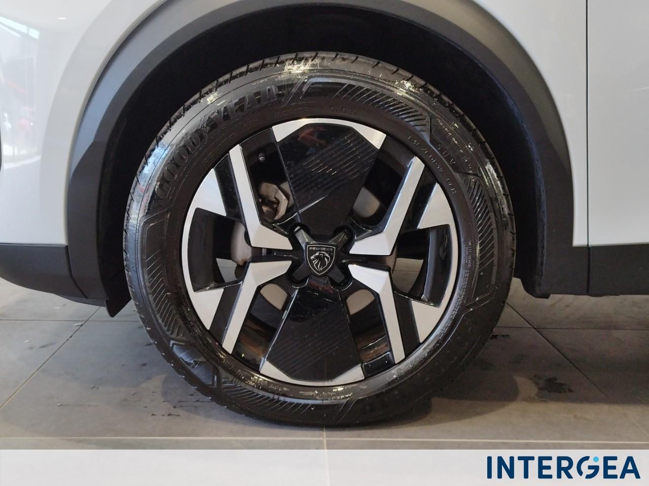 PEUGEOT 2008 1.2 puretech Allure s&s 100cv