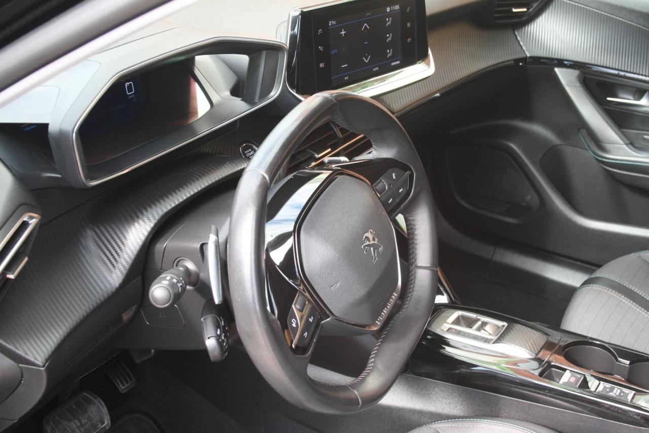 Peugeot 2008 BlueHDi 130 S&S EAT8 Allure Pack