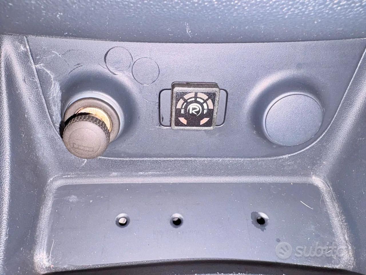 HYUNDAI Getz 1.1 Benz/GPL 12V 5P DISTR SOSTITUITA