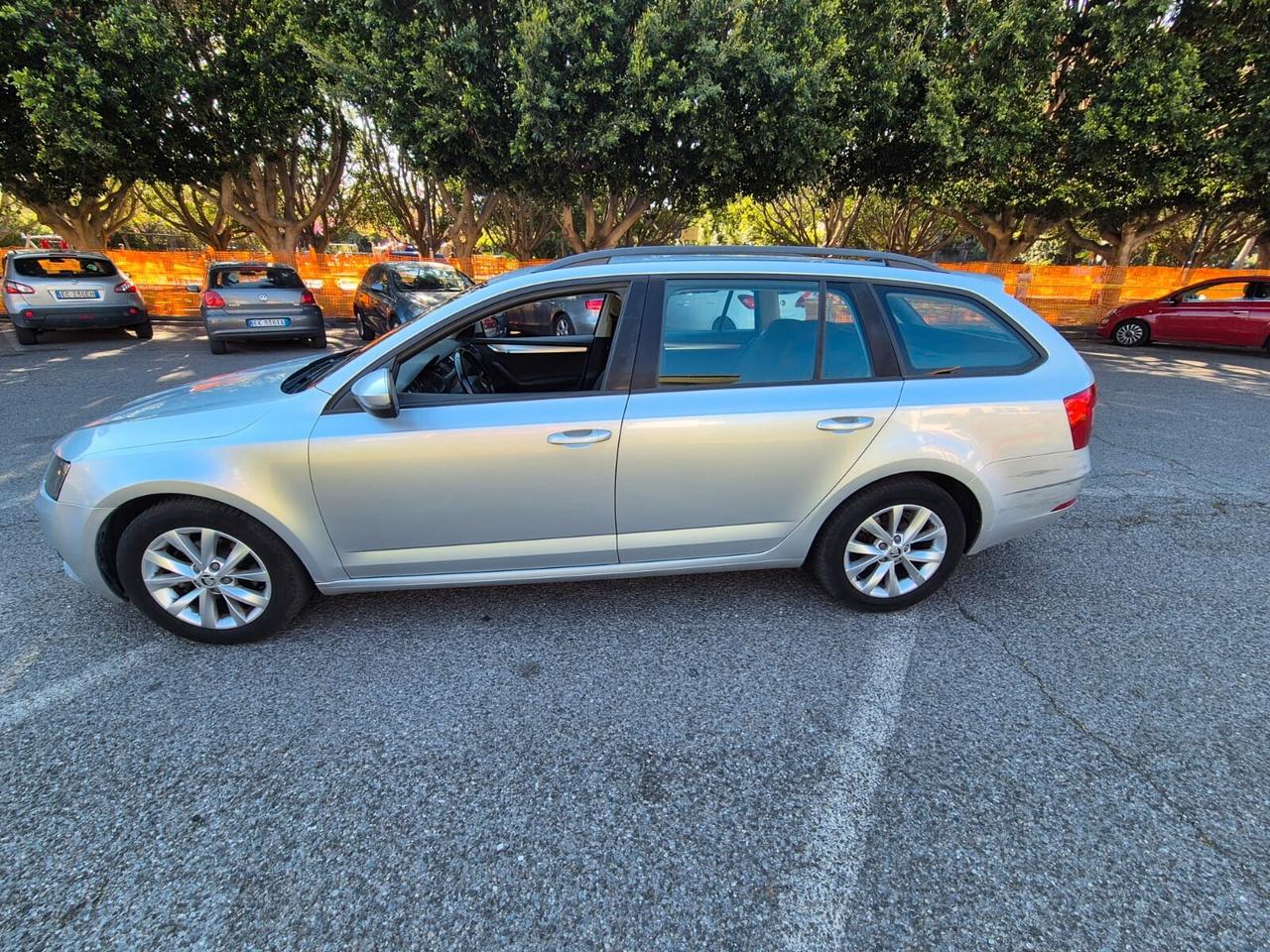 Skoda Octavia 1.6 TDI CR 115 CV DSG Wagon Executive