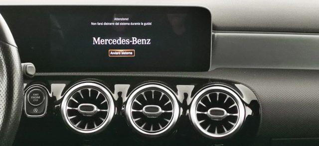 MERCEDES-BENZ A 200 Automatic Premium