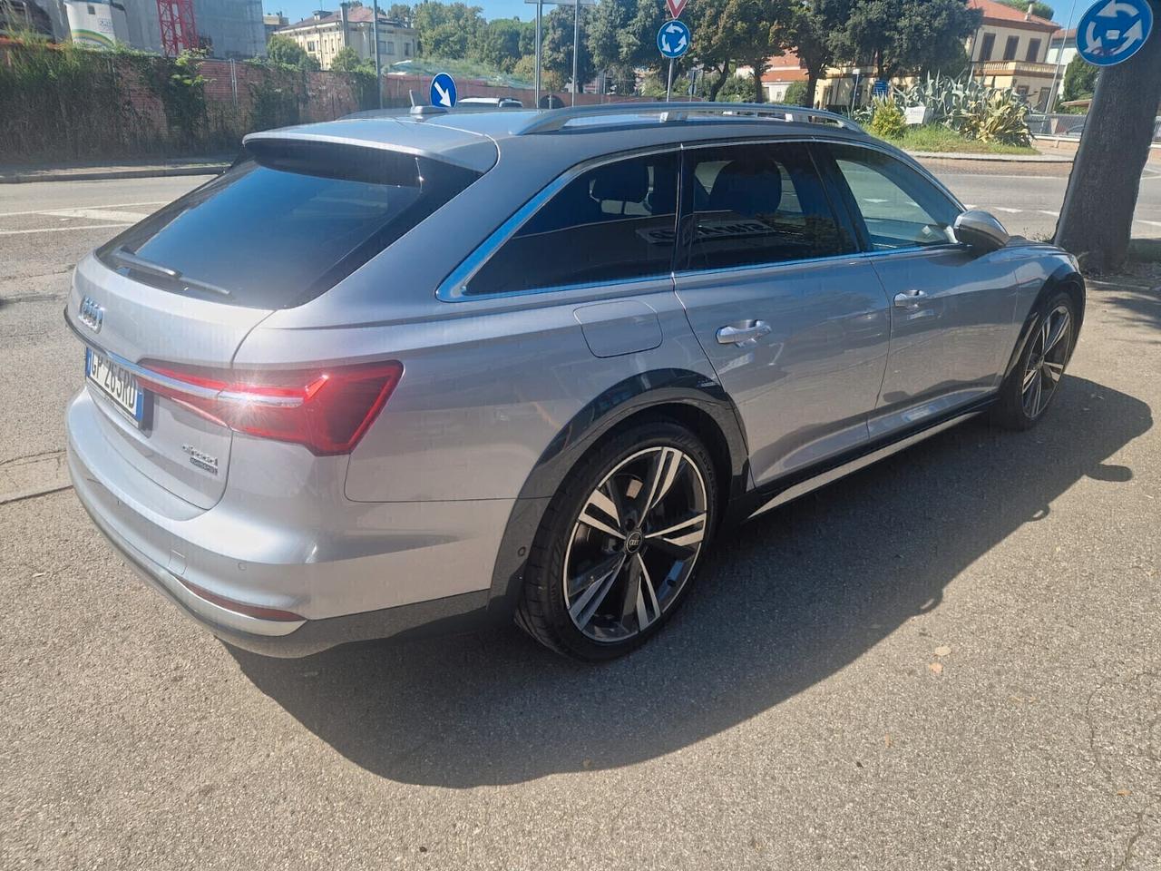 Audi A6 allroad 50 TDI 3.0 quattro tiptronic Business Advanced