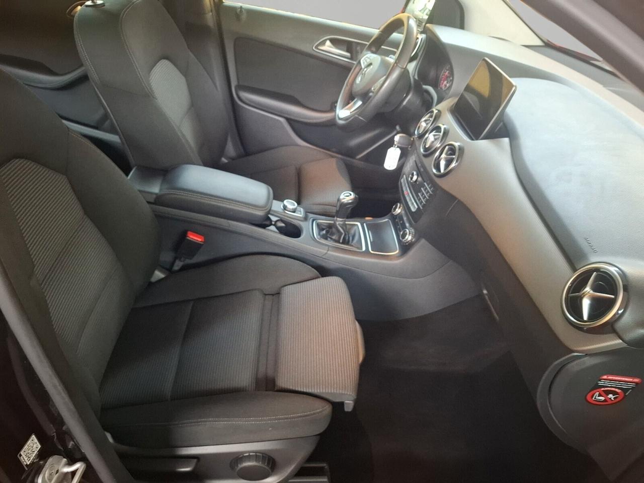 Mercedes-benz B 180 B 180 d Business full optional