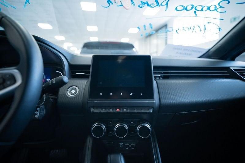 Renault Clio 1.6 E-Tech hybrid Intens 140cv auto my21