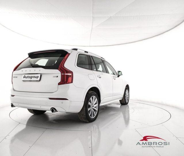 VOLVO XC90 D5 AWD Geartronic Momentum