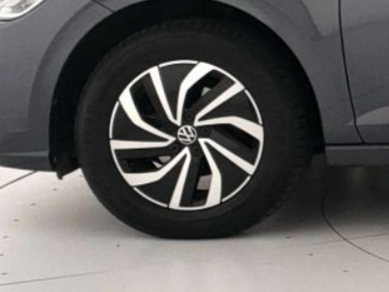 Volkswagen Polo 1.0 life 80cv