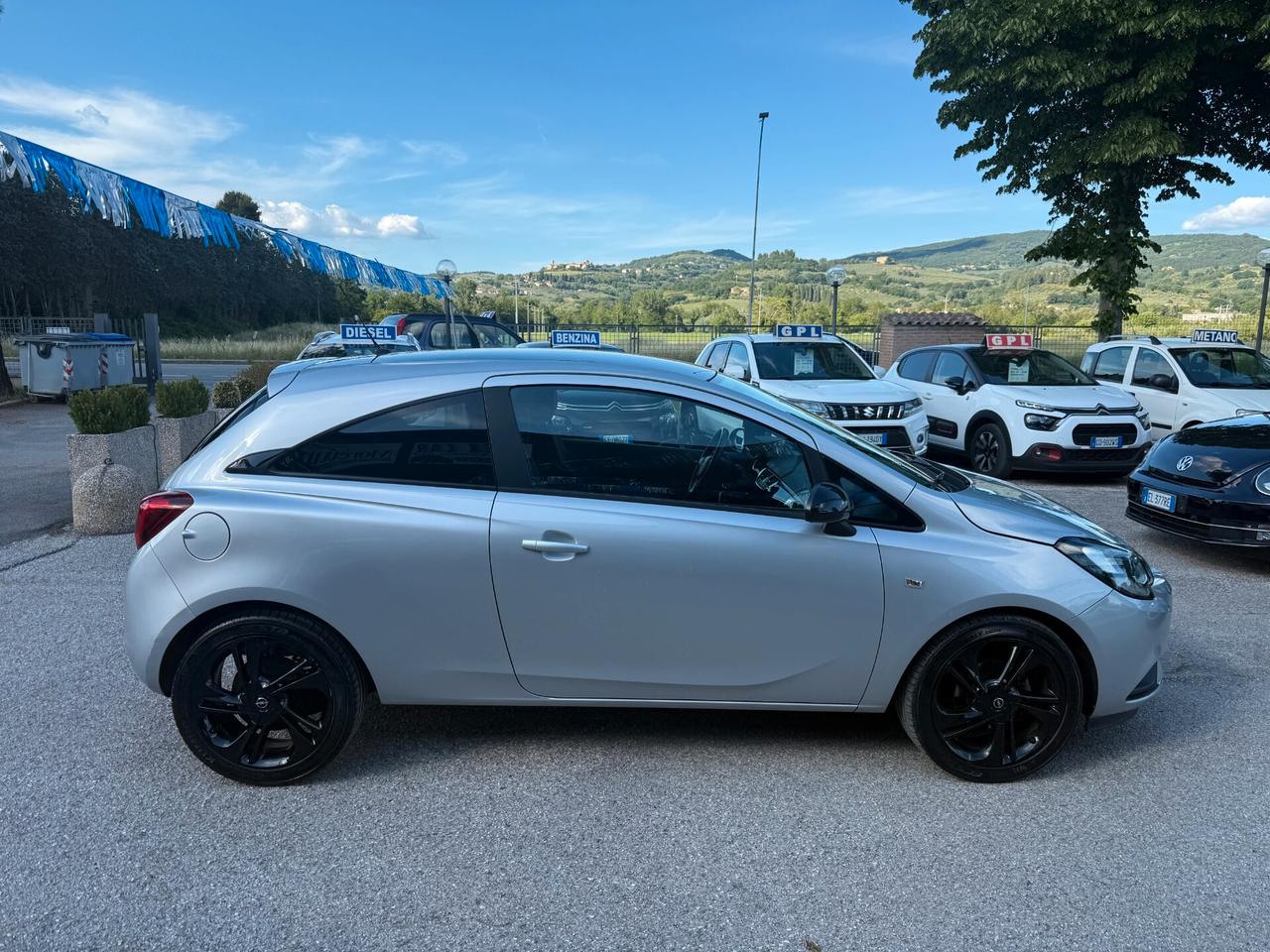 " UNA CHICCA " Opel Corsa 1.4 90CV GPL Tech