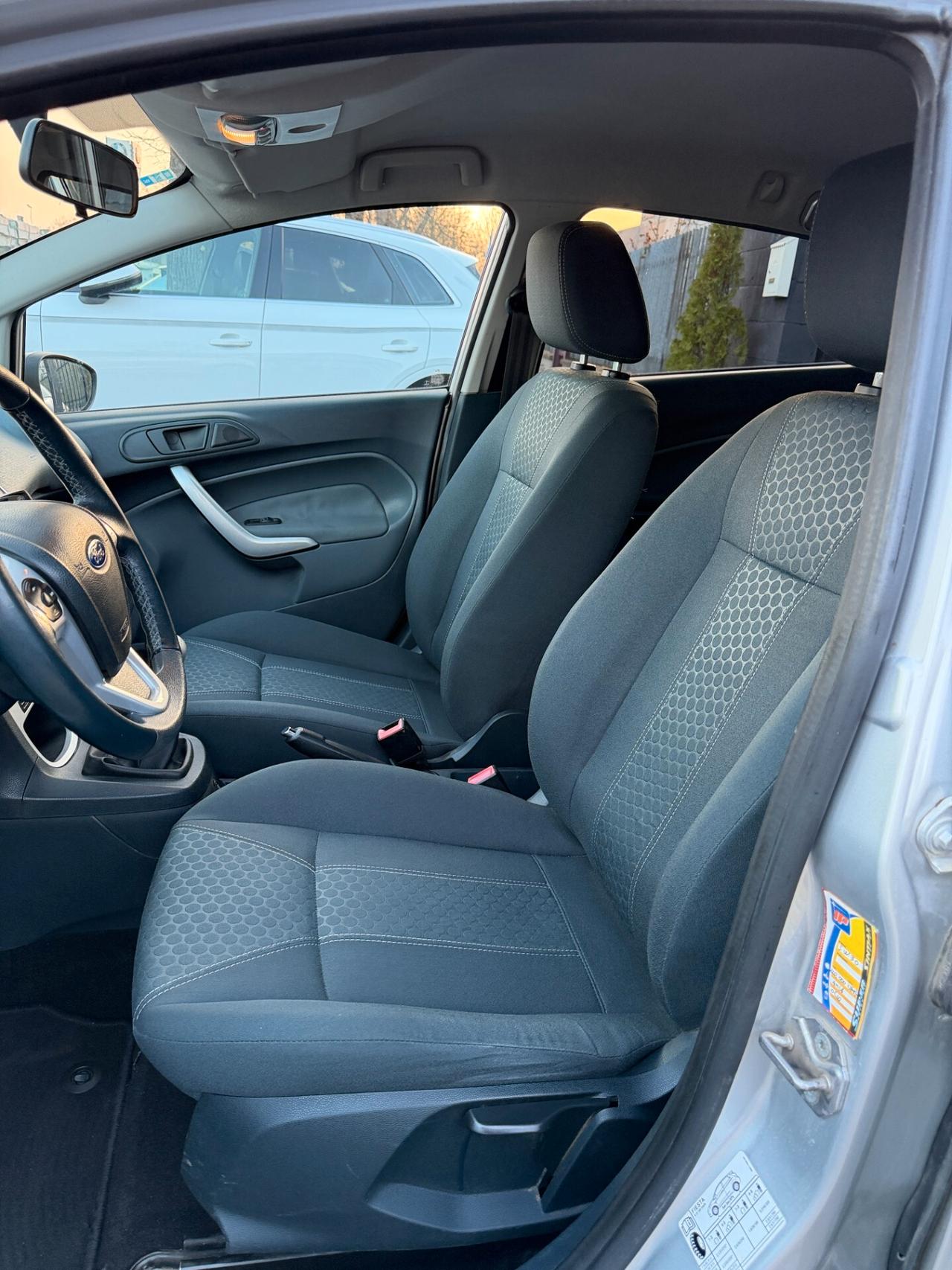 Ford Fiesta 1.4 5 porte Bz.- GPL Titanium